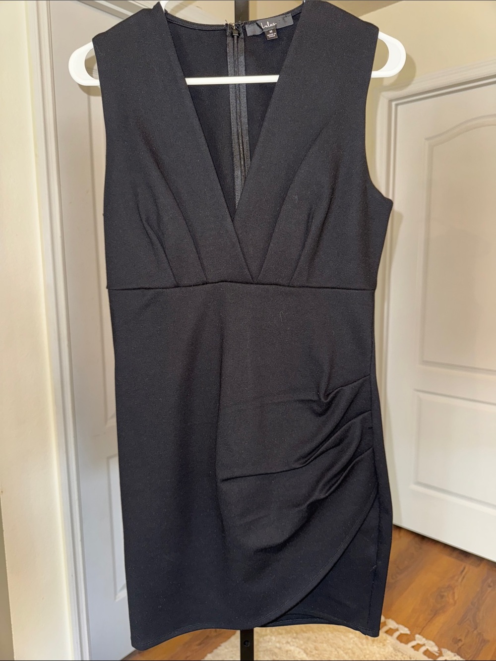 Lulus Black sleeveless Bodycon Dress - Size M